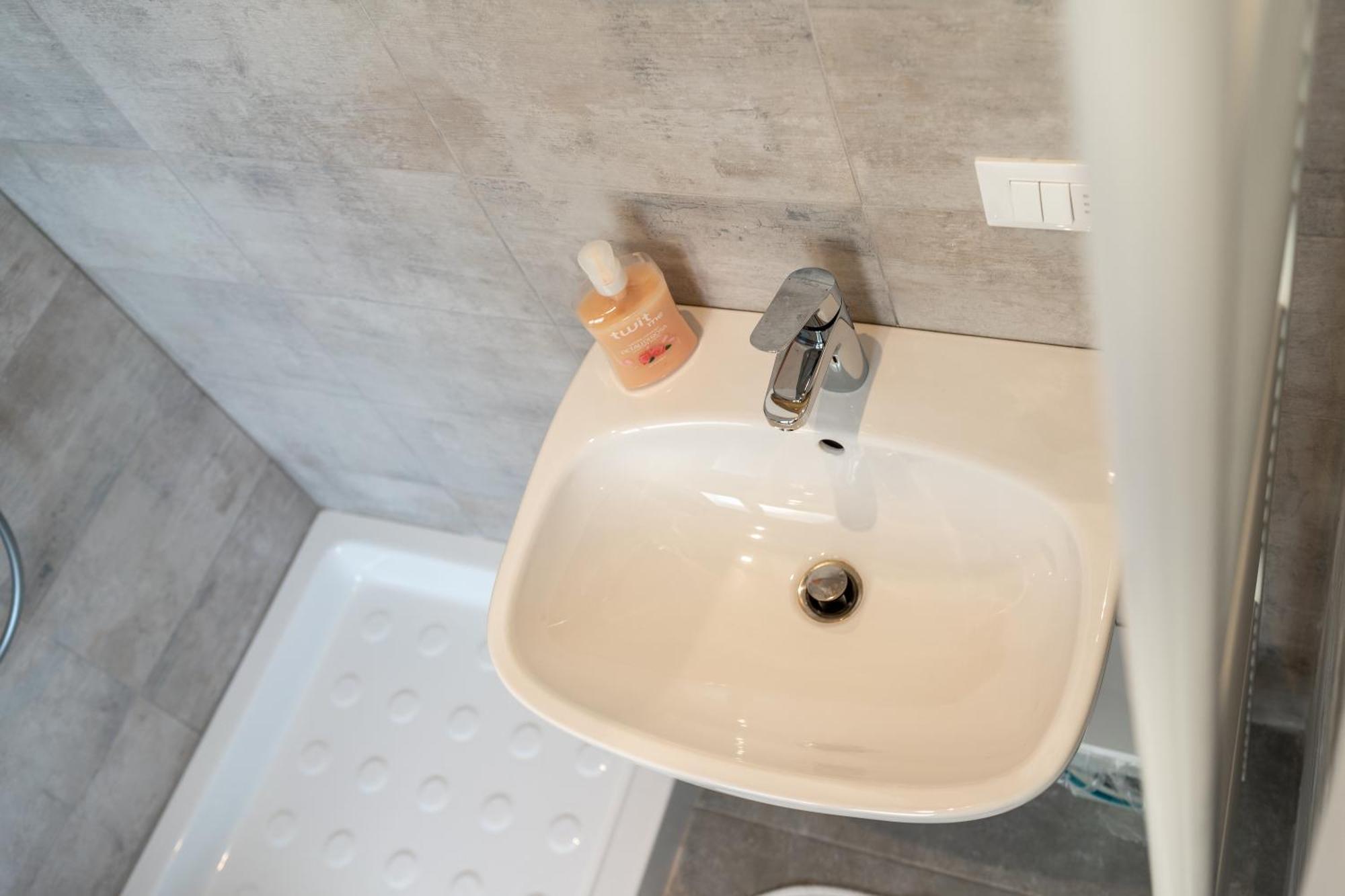 Charme In Fiera - Zona Fiera Apartment Verona Bagian luar foto