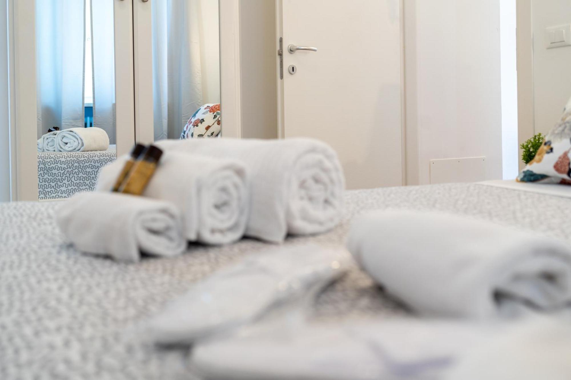Charme In Fiera - Zona Fiera Apartment Verona Bagian luar foto